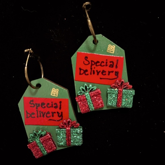 Special Delivery dangle earrings - Picture 1 of 1